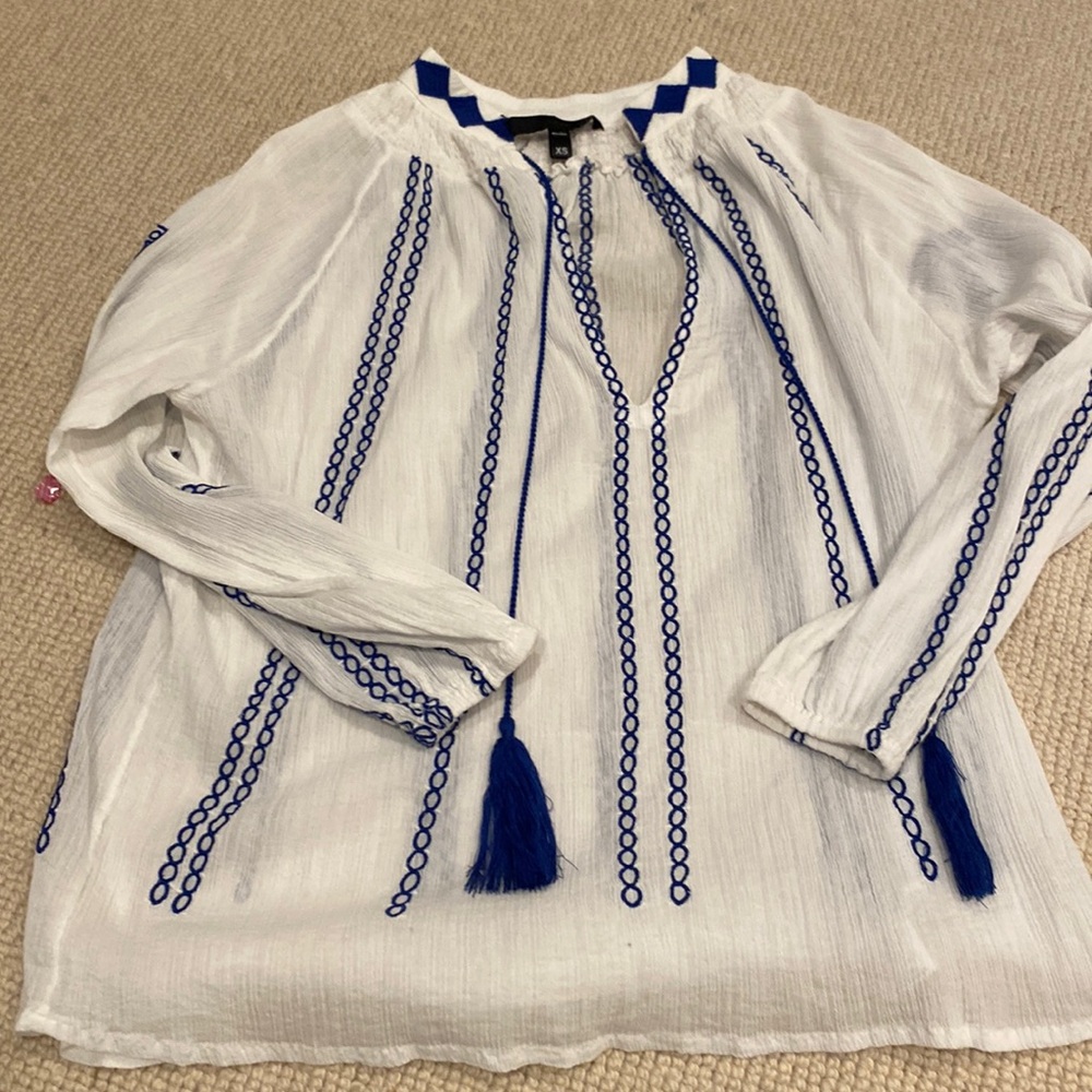 Joes Jeans Tunic top xs white w blue tassel tie
